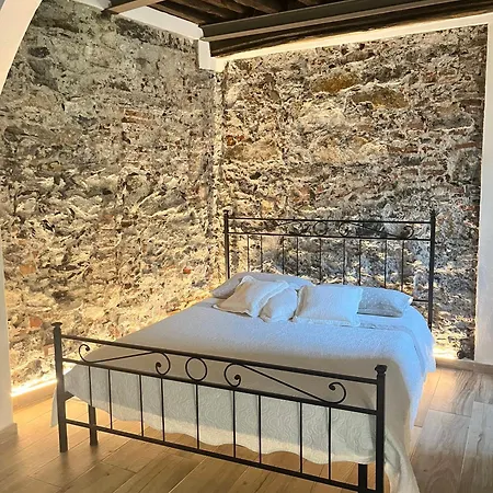 Apartment Loft Medievale The Stone Genoa